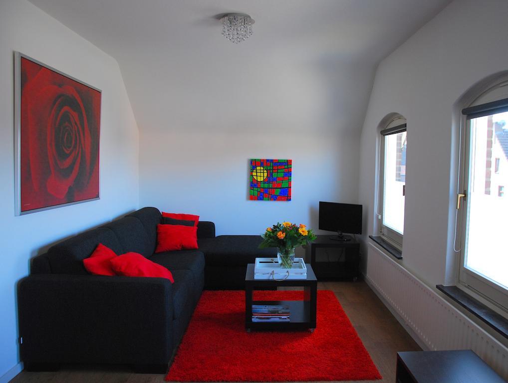 Bed And Breakfast De Meule Montfort Exteriör bild